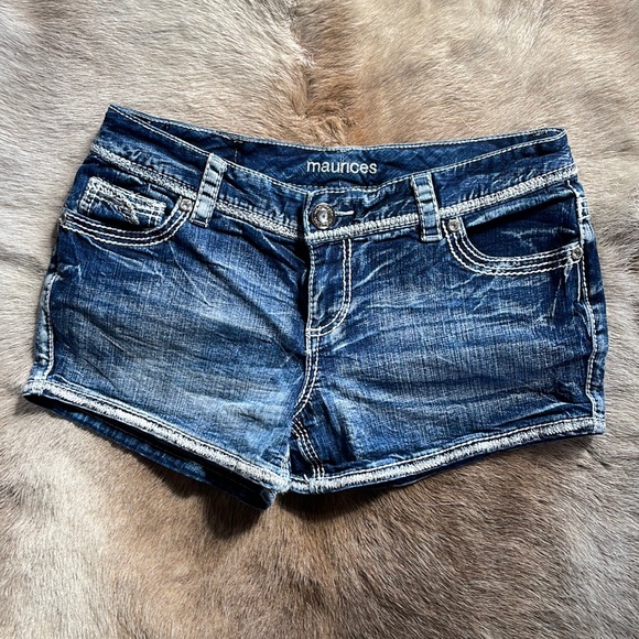 Maurices Denim Shorts - Picture 1 of 9